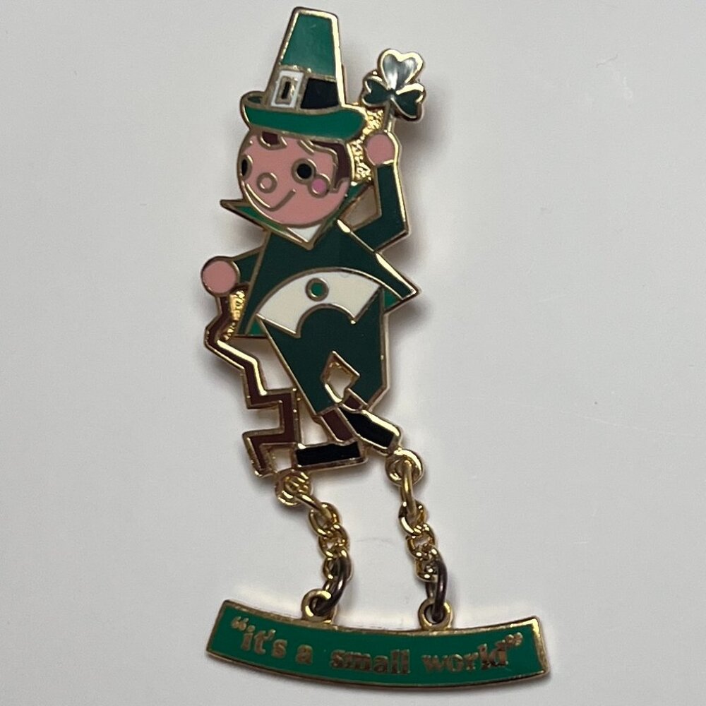 “it’s a small world” ireland doll pin • dangle • shamrock • disney parks • 2001